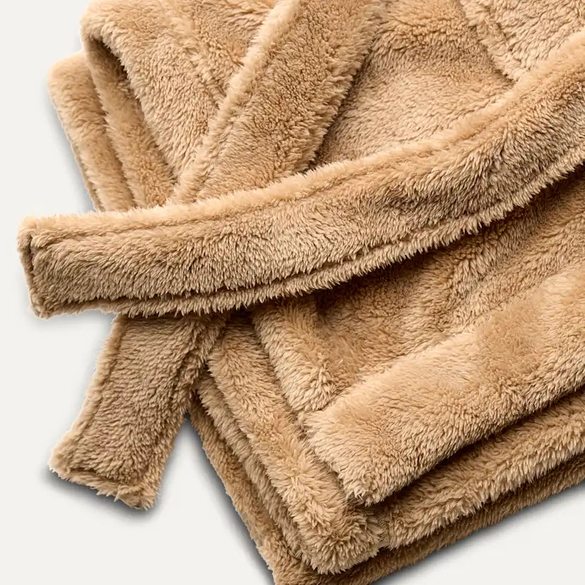 Femme Robe de chambre Aarti en Uggfluff - SAND